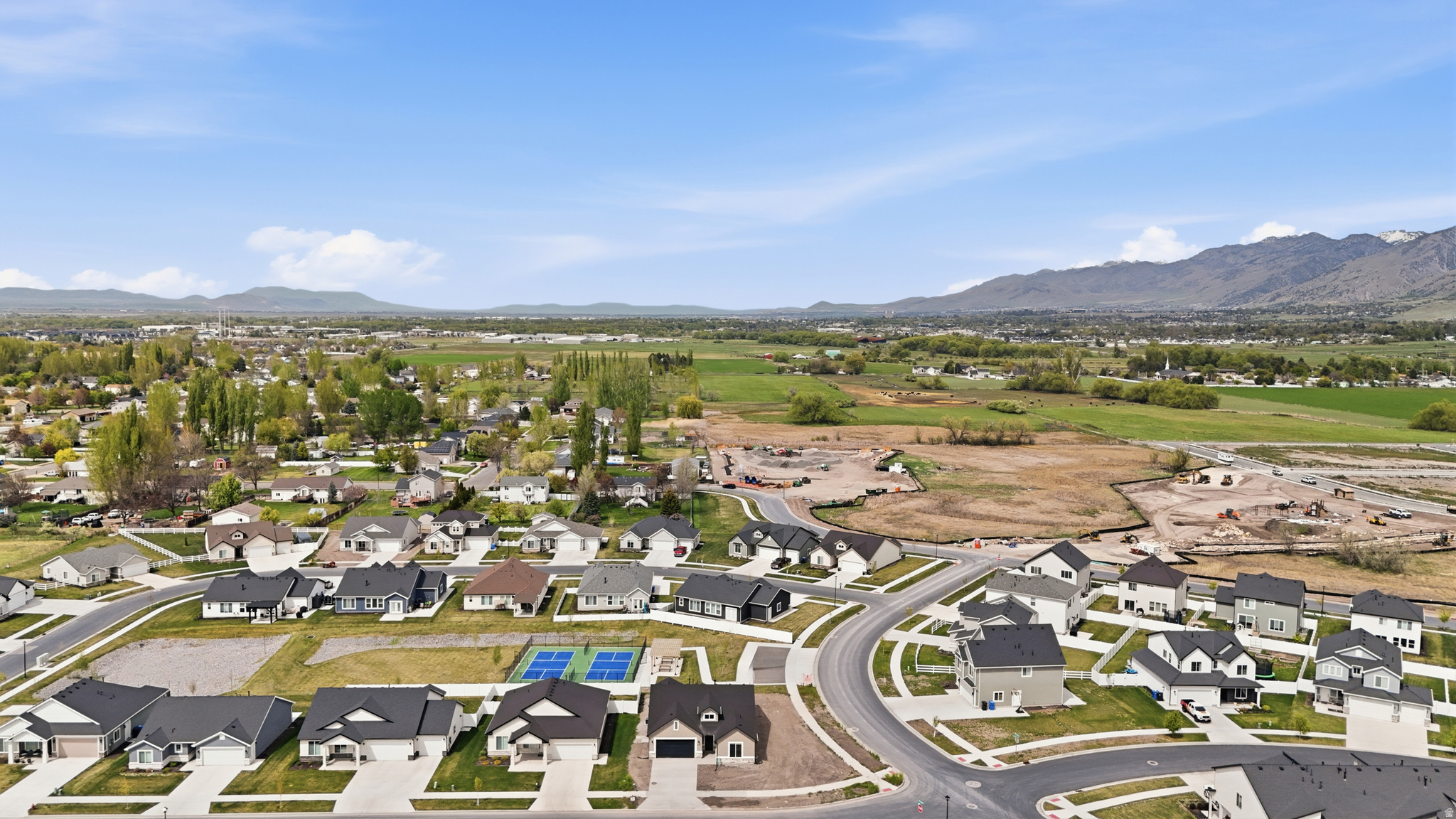 RIDGELINE PARK - Residential