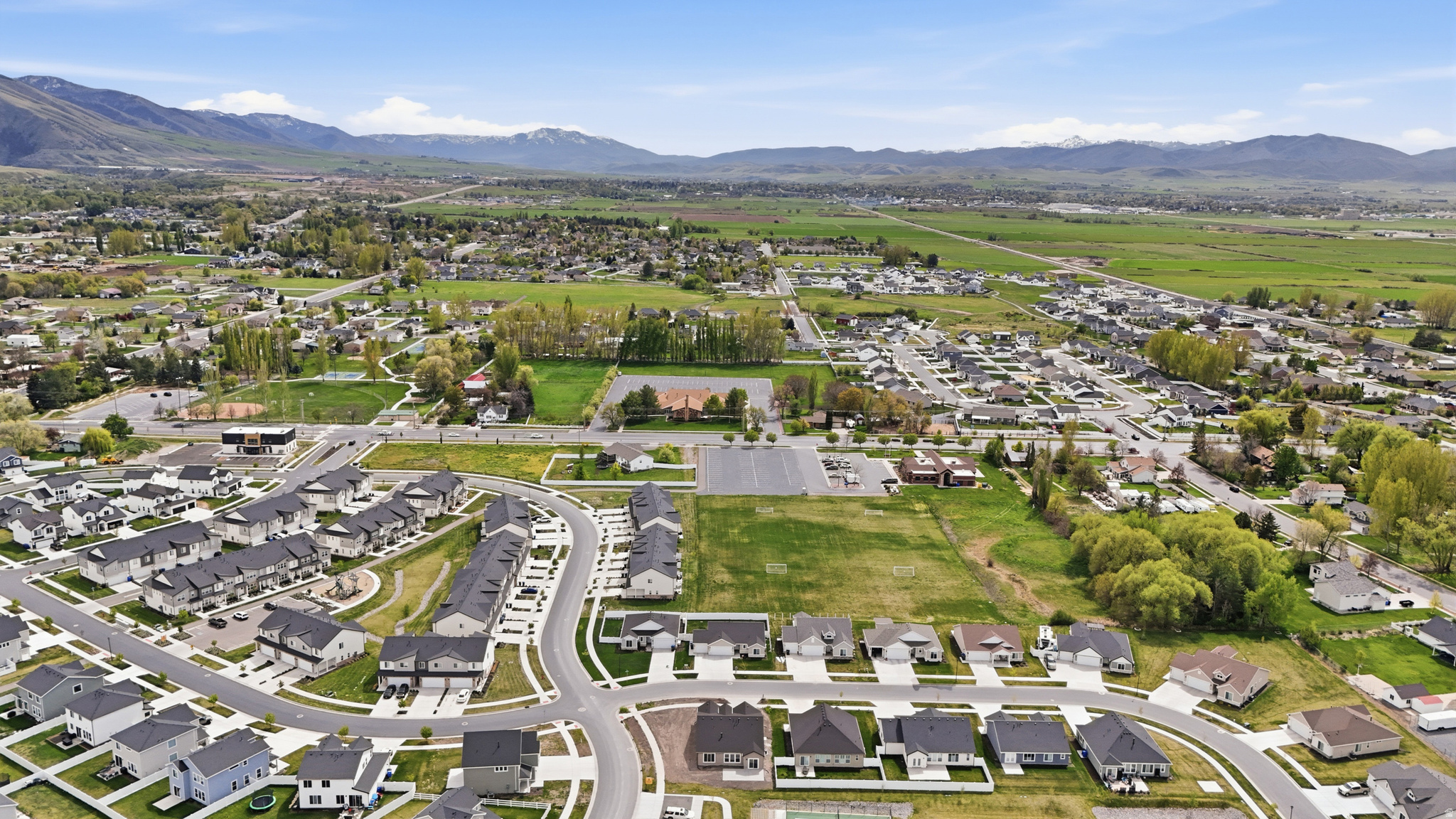 RIDGELINE PARK - Residential