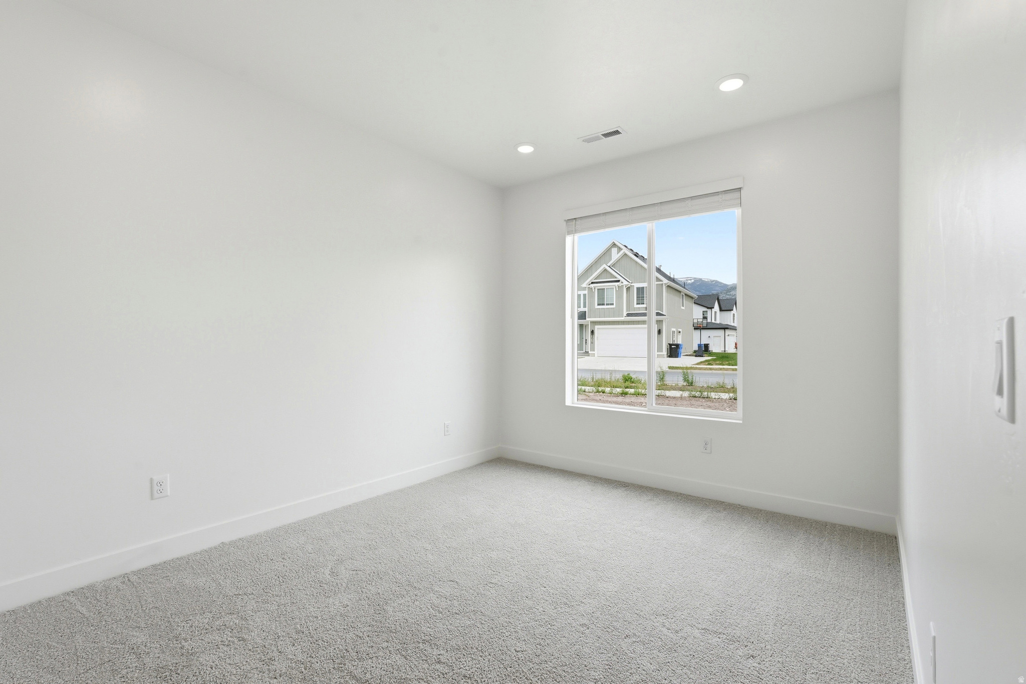 RIDGELINE PARK - Residential