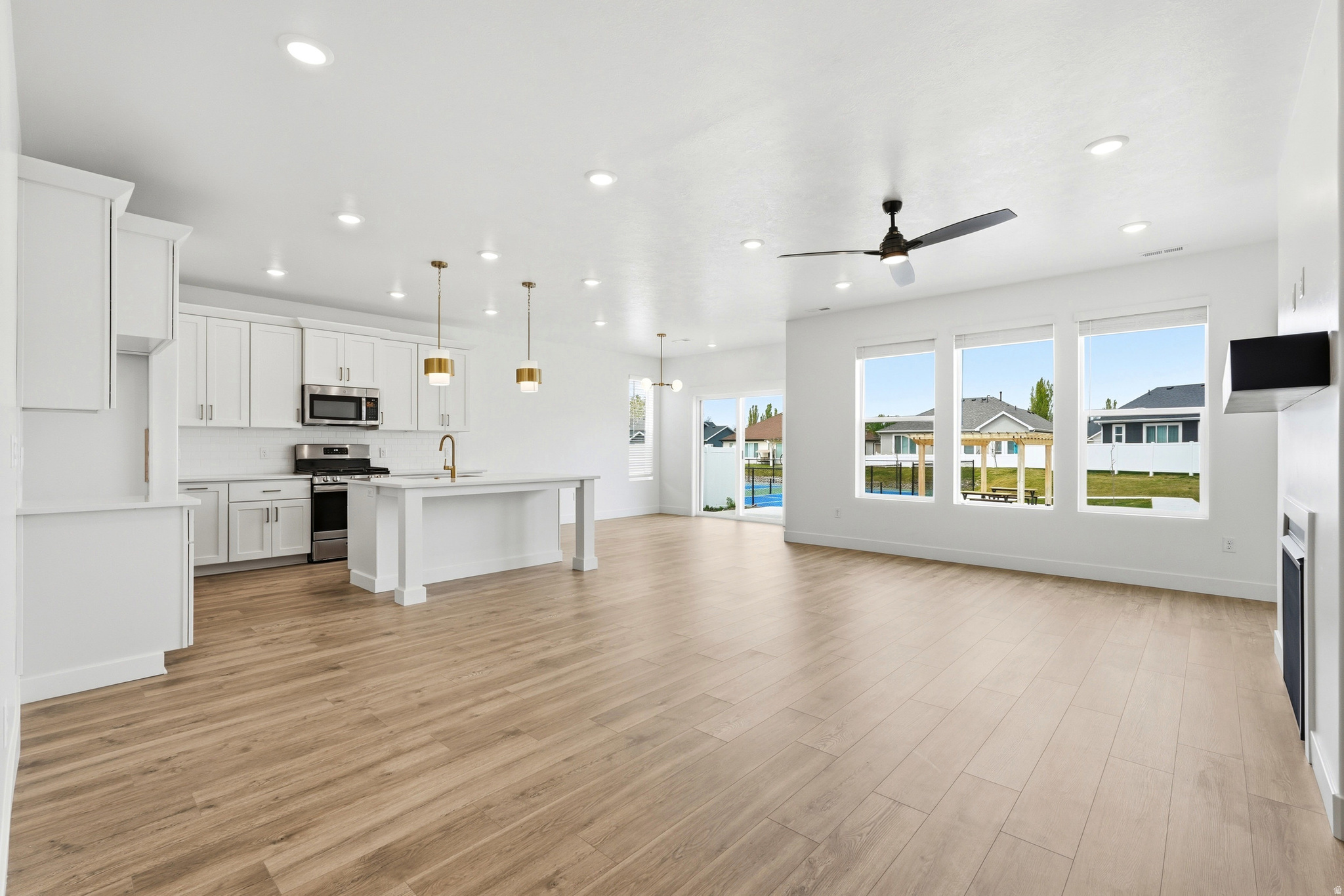 RIDGELINE PARK - Residential