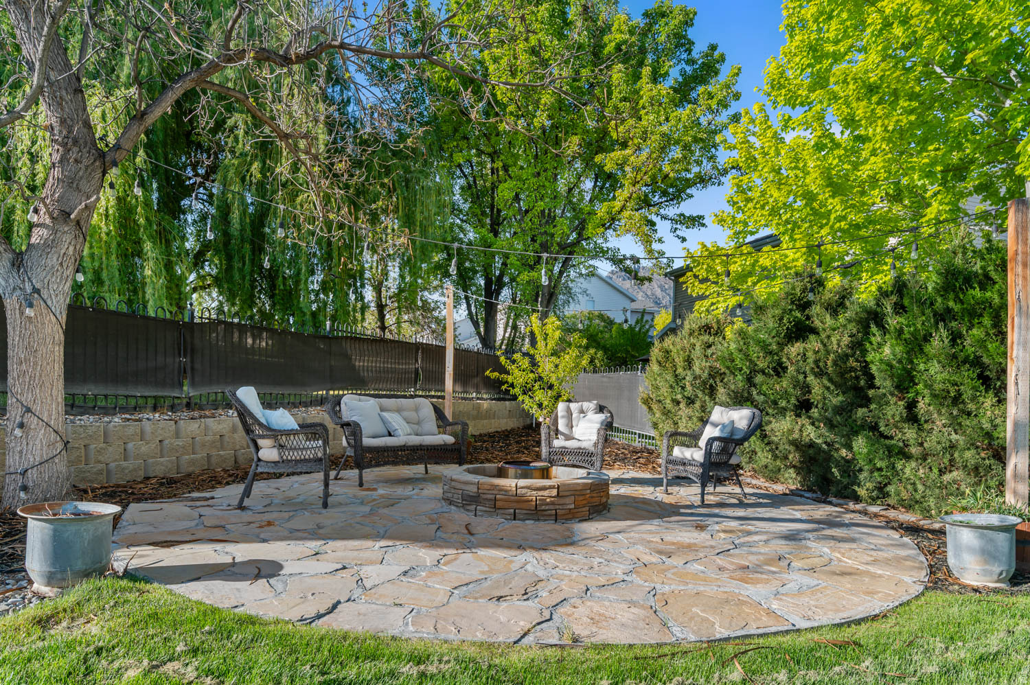 LAKEVIEW - Residential
