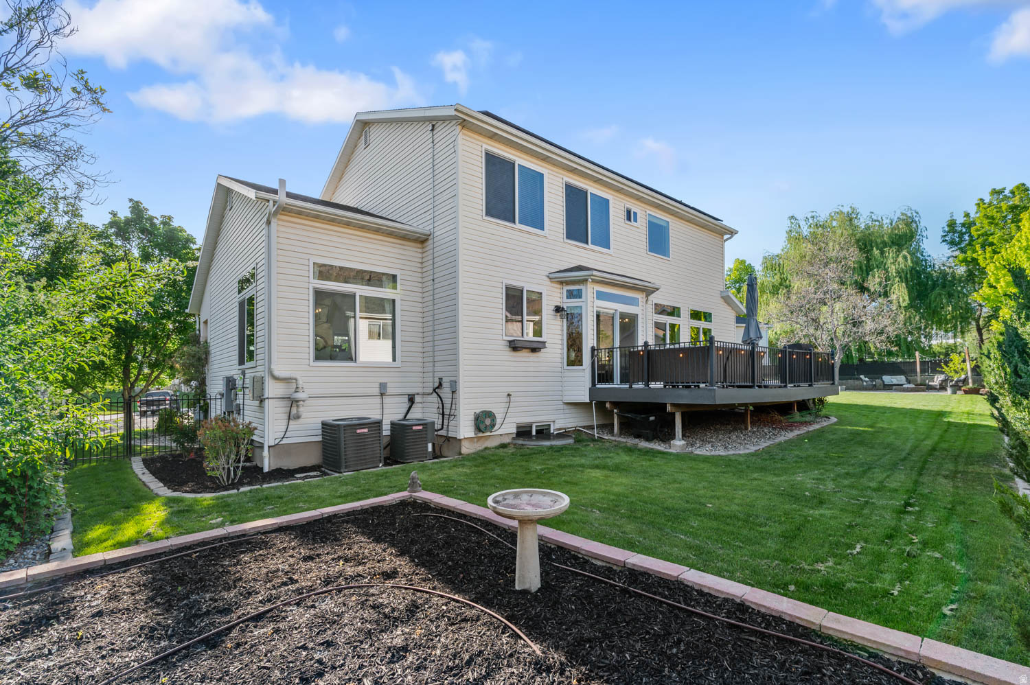 LAKEVIEW - Residential