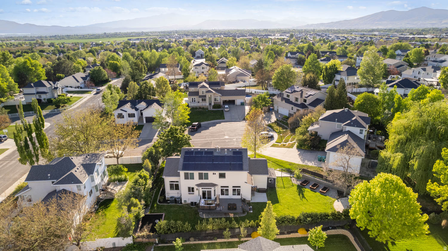 LAKEVIEW - Residential
