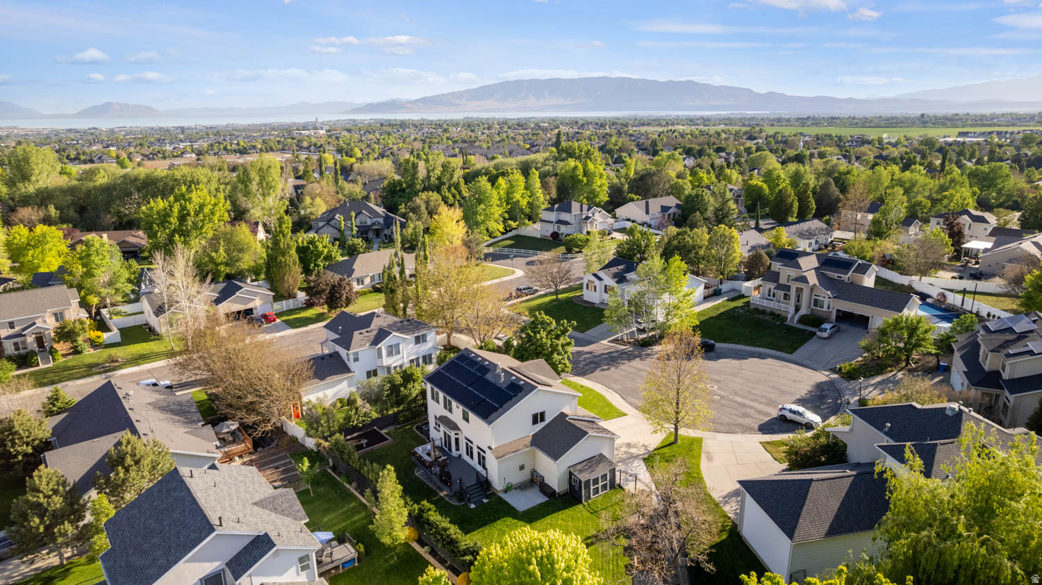 LAKEVIEW - Residential
