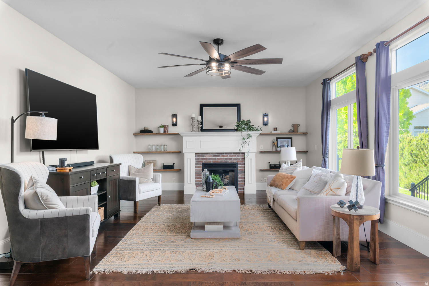 LAKEVIEW - Residential