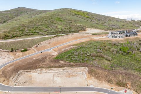 Tiny photo for 372 W ASCENT DR #261, Hideout, UT 84036 (MLS # 2147102)