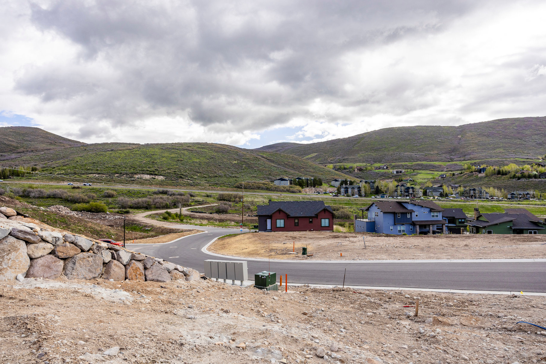 DEER SPRINGS - Residential