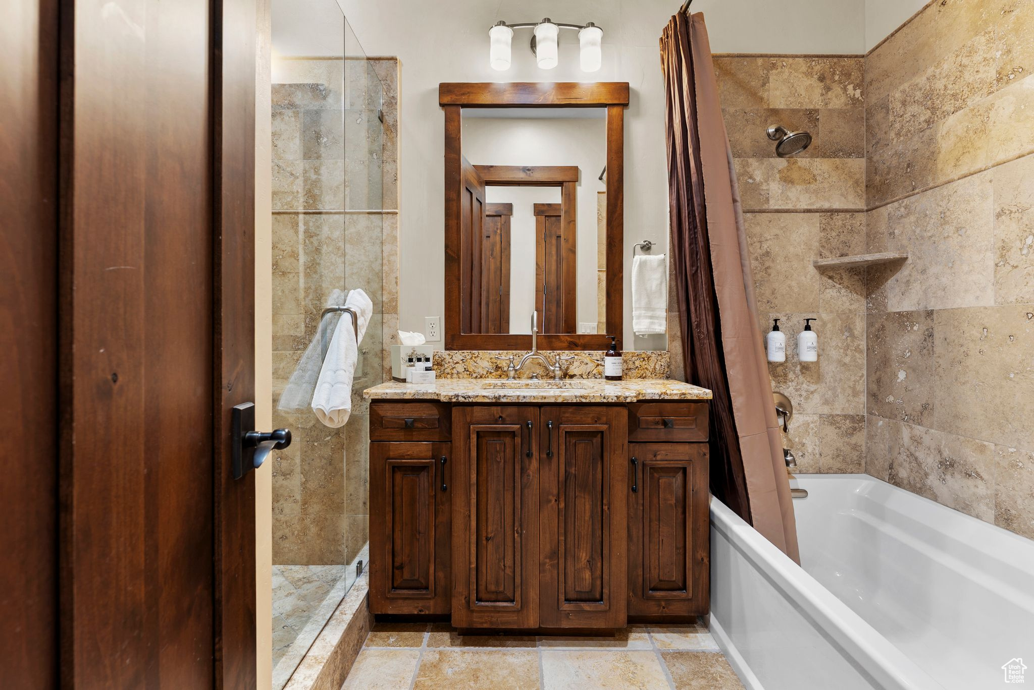 JUNIPER LANDING AMENDED CONDOMINIUM - Residential