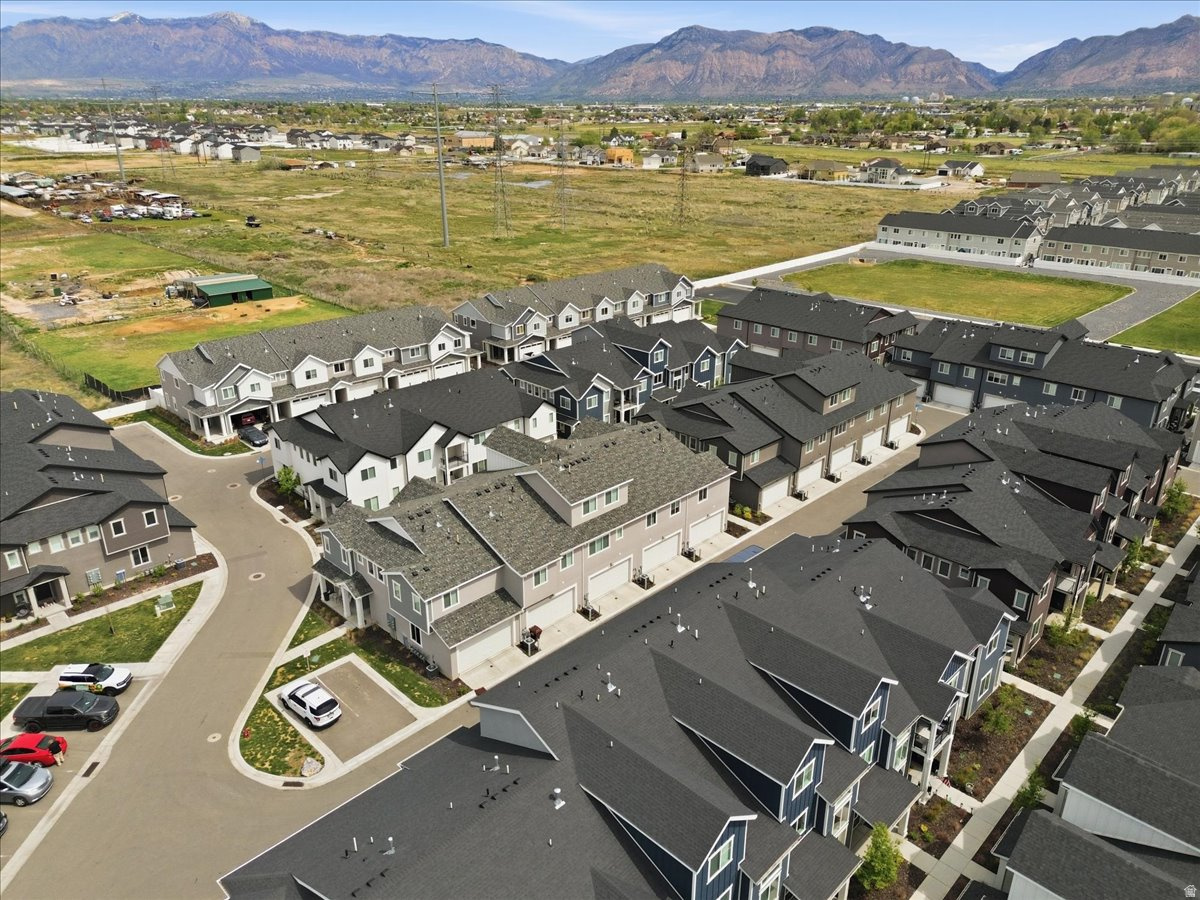 SALT POINT TOWNHOMES - Residential