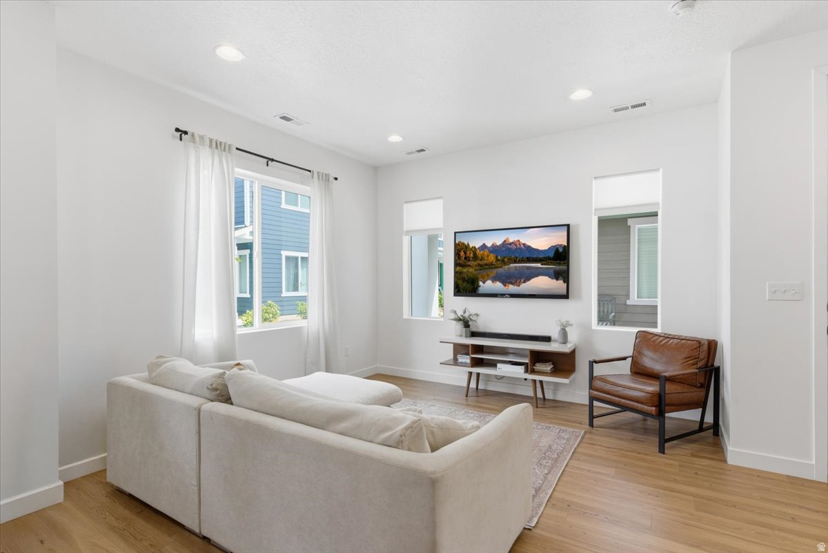 SALT POINT TOWNHOMES - Residential