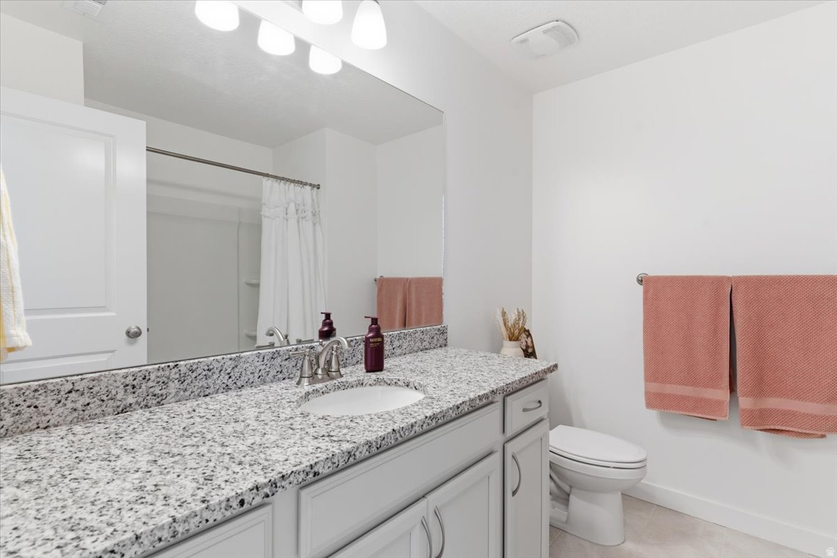 SALT POINT TOWNHOMES - Residential