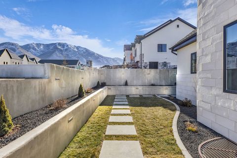 Tiny photo for 1298 S 1090 St E, Salem, UT 84653 (MLS # 2150018)