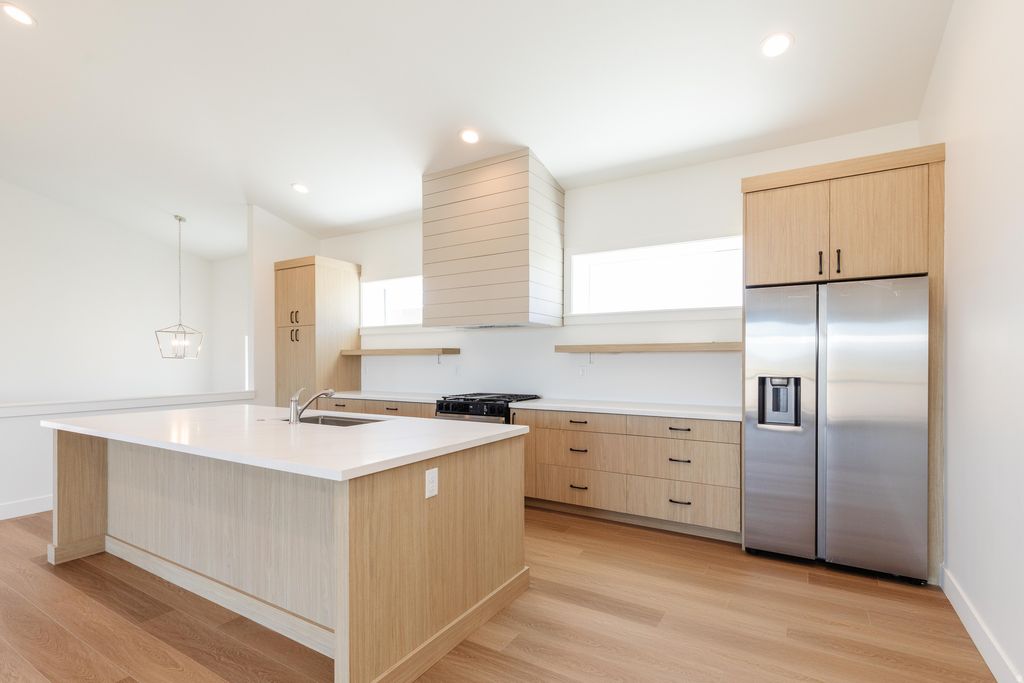 Photo of 261 E MARINER CIR, Garden City, UT 84028 (MLS # 2156175)