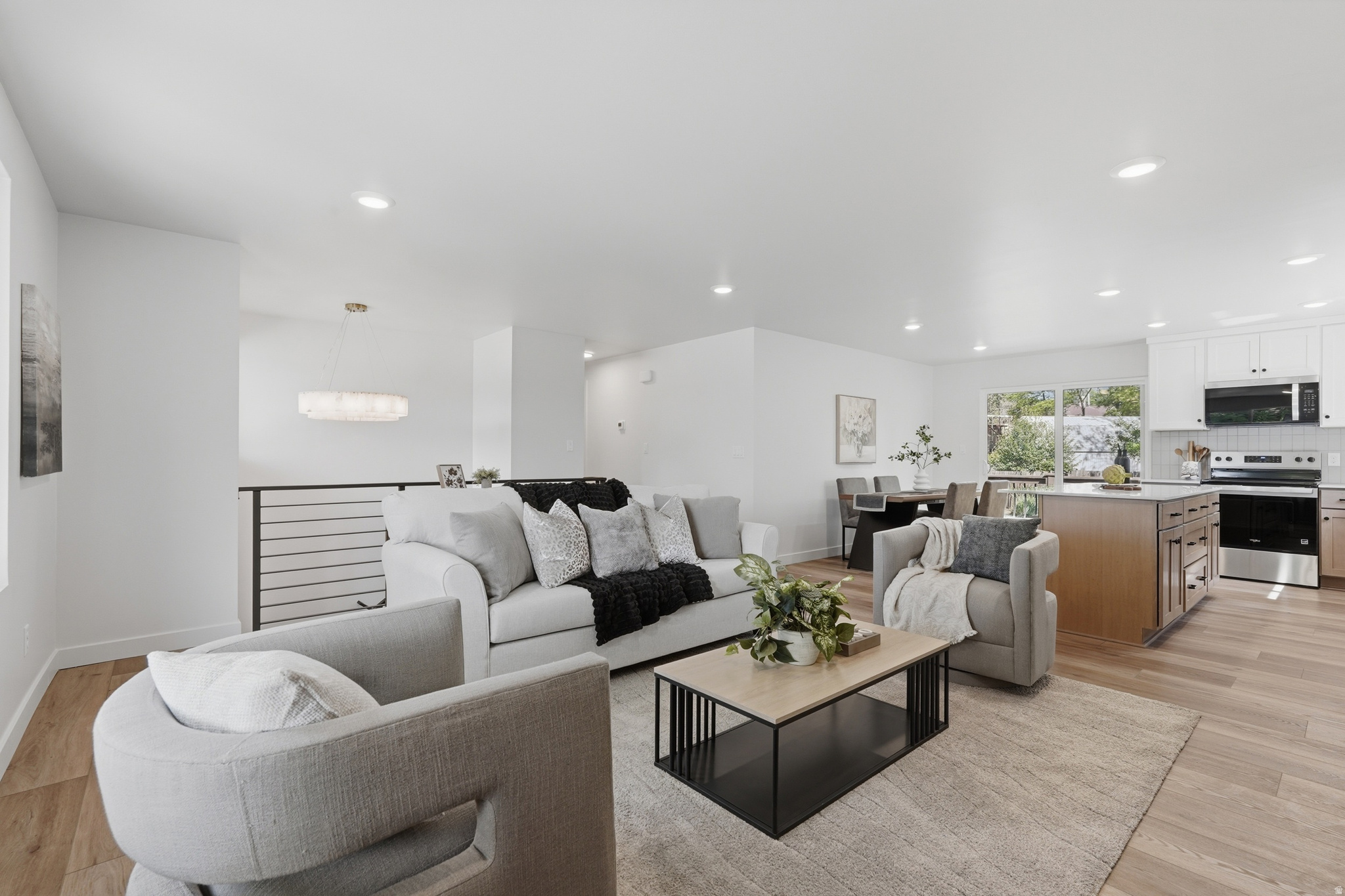 PEBBLE GLEN #4 - Residential