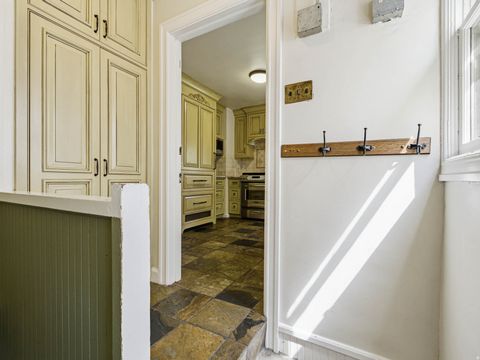 Tiny photo for 926 S GREENWOOD TERRACE Ter E, Salt Lake City, UT 84105 (MLS # 2148738)