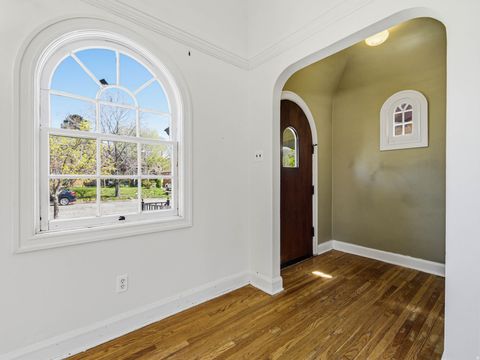 Tiny photo for 926 S GREENWOOD TERRACE Ter E, Salt Lake City, UT 84105 (MLS # 2148738)