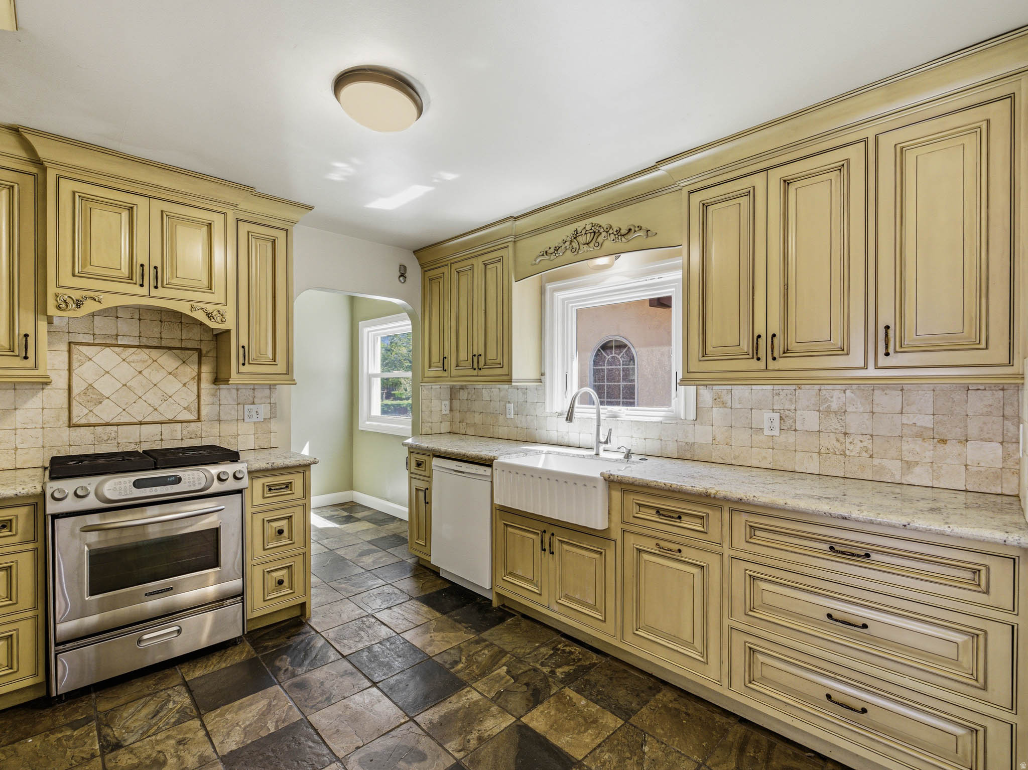 DOUGLAS PARK - Residential