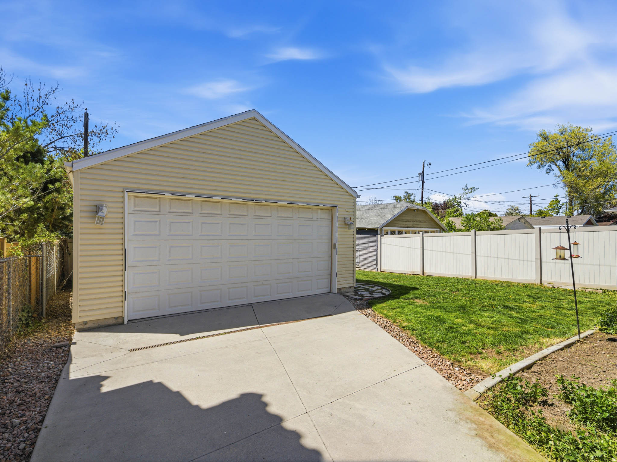 DOUGLAS PARK - Residential