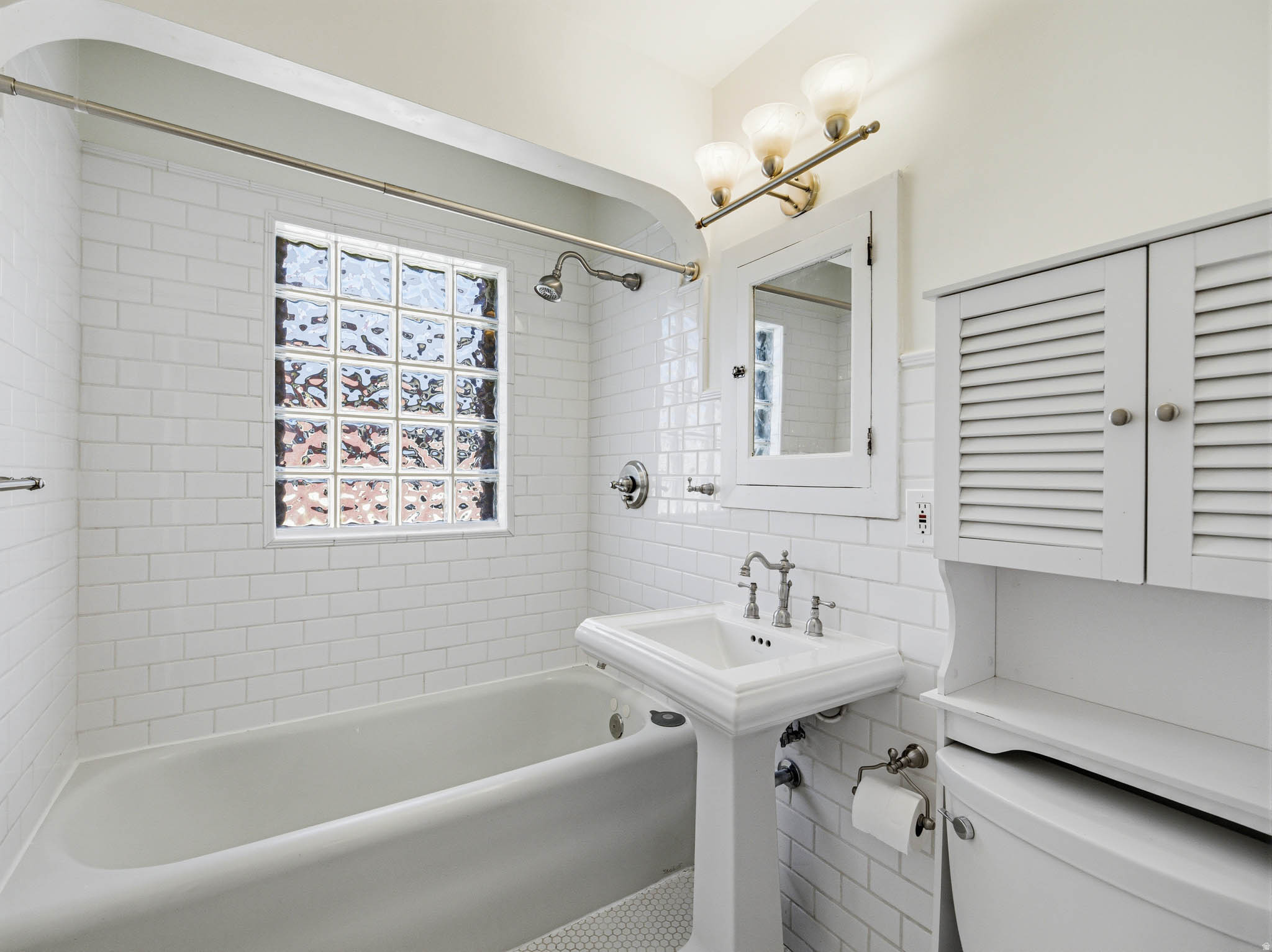 DOUGLAS PARK - Residential