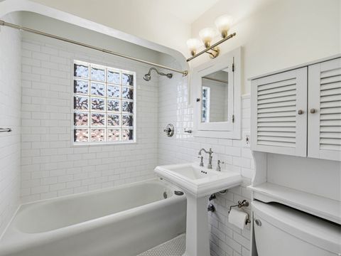 Tiny photo for 926 S GREENWOOD TERRACE Ter E, Salt Lake City, UT 84105 (MLS # 2148738)