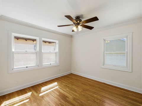 Tiny photo for 926 S GREENWOOD TERRACE Ter E, Salt Lake City, UT 84105 (MLS # 2148738)