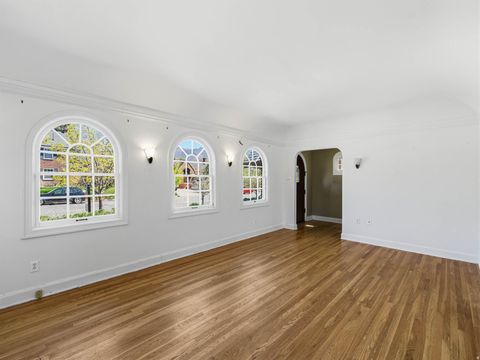 Tiny photo for 926 S GREENWOOD TERRACE Ter E, Salt Lake City, UT 84105 (MLS # 2148738)