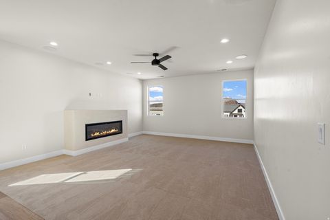 Tiny photo for 463 E WEATHERBY WAY, Washington, UT 84780 (MLS # 2127593)