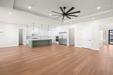 Tiny photo for 463 E WEATHERBY WAY, Washington, UT 84780 (MLS # 2127593)