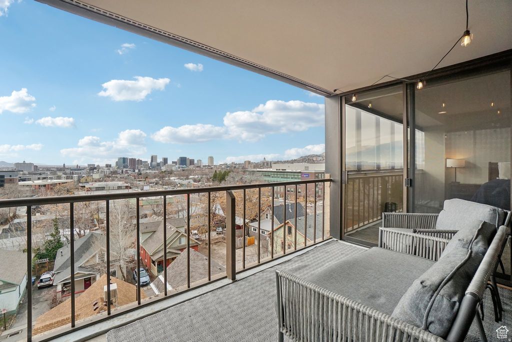 Photo of 426 S 1000 E #604, Salt Lake City, UT 84102 (MLS # 2146483)