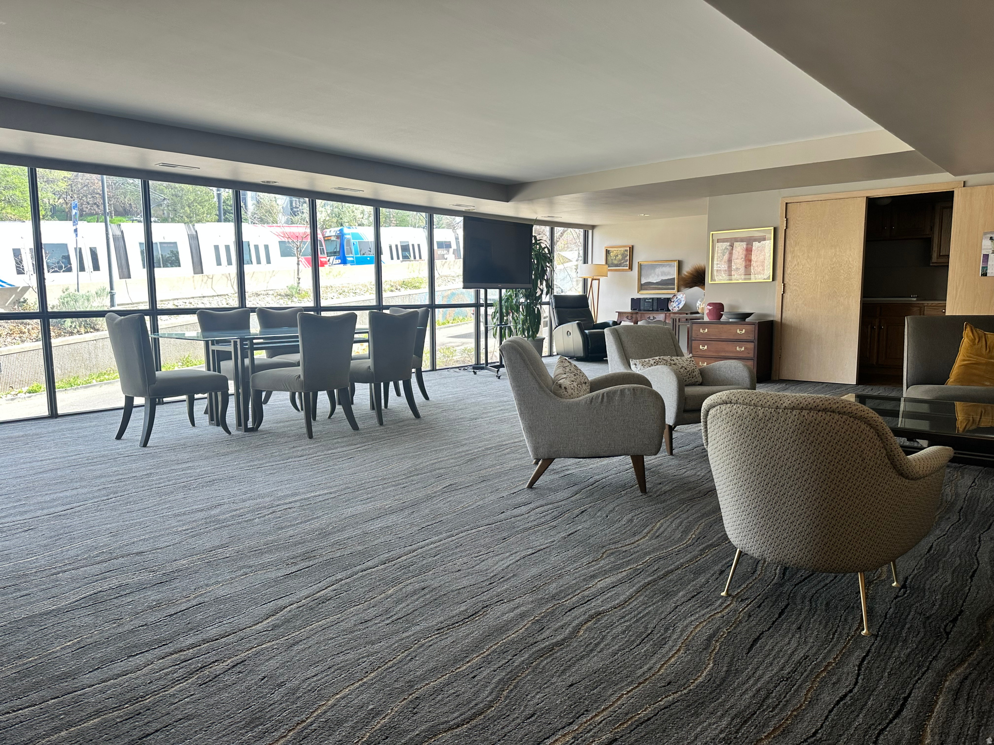 WILSHIRE CONDOMINIUM - Residential