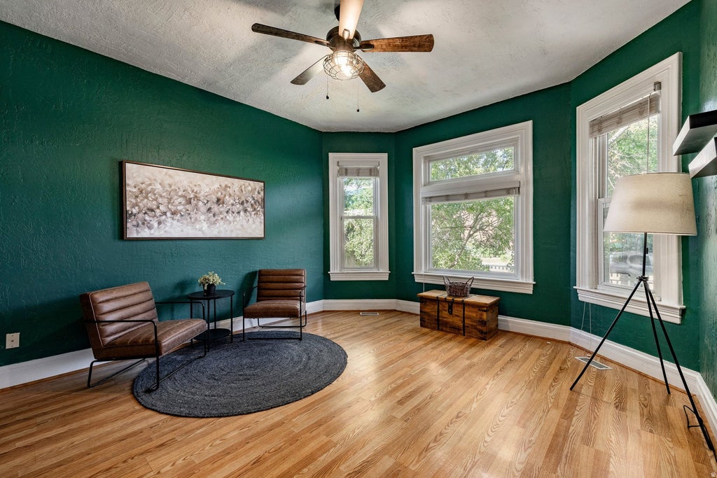 Photo of 1527 ROBERTA ST, Salt Lake City, UT 84115 (MLS # 2184406)