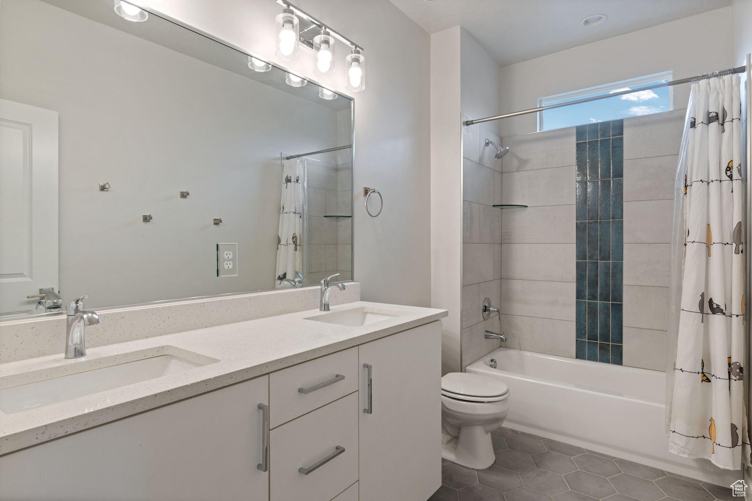 4582 S Sophia Ln, Washington, Utah image 13