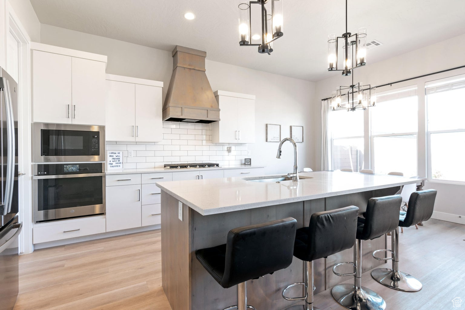 4582 S Sophia Ln, Washington, Utah image 6