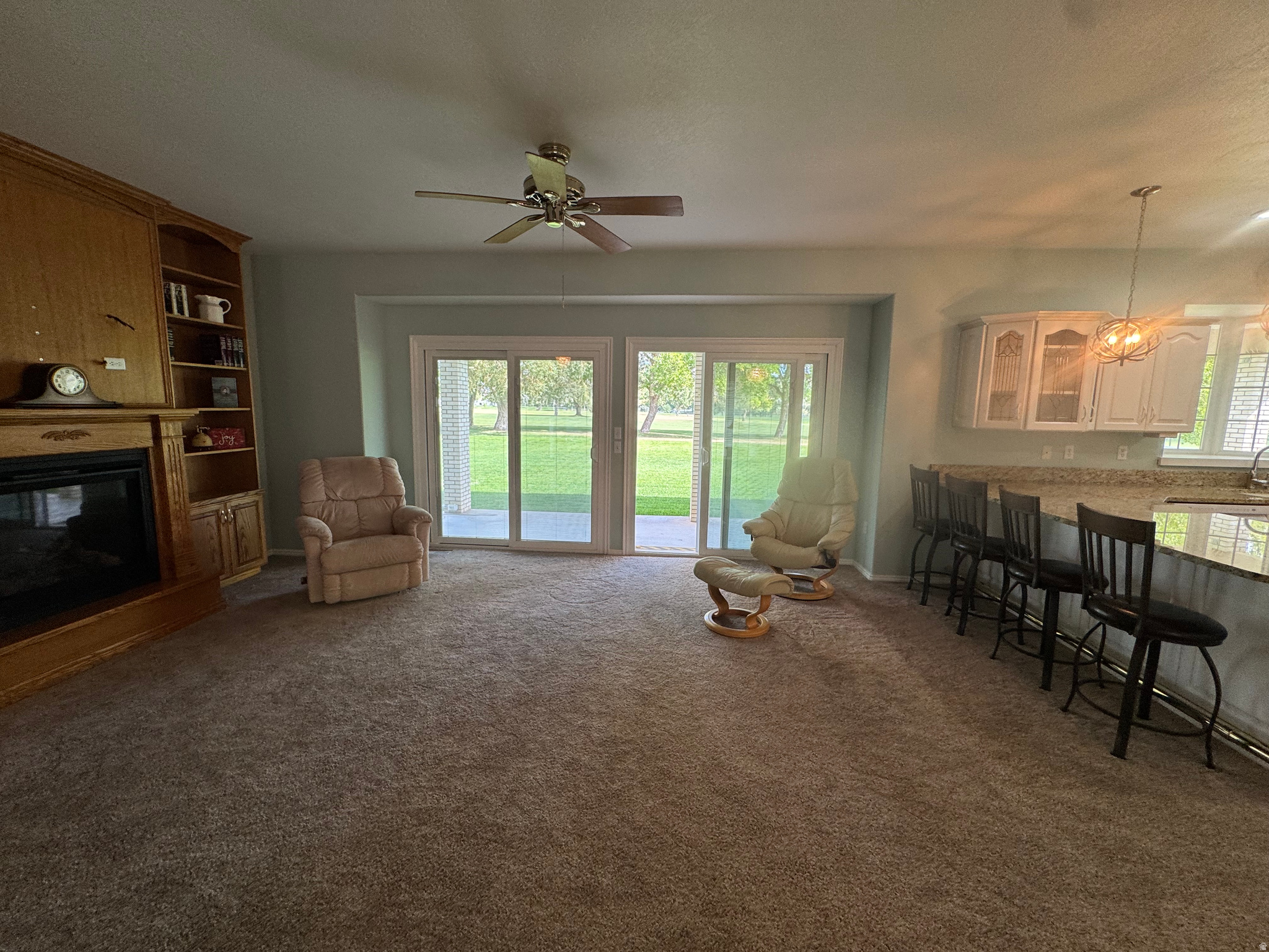COUNTRY CLUB ESTATES - Residential