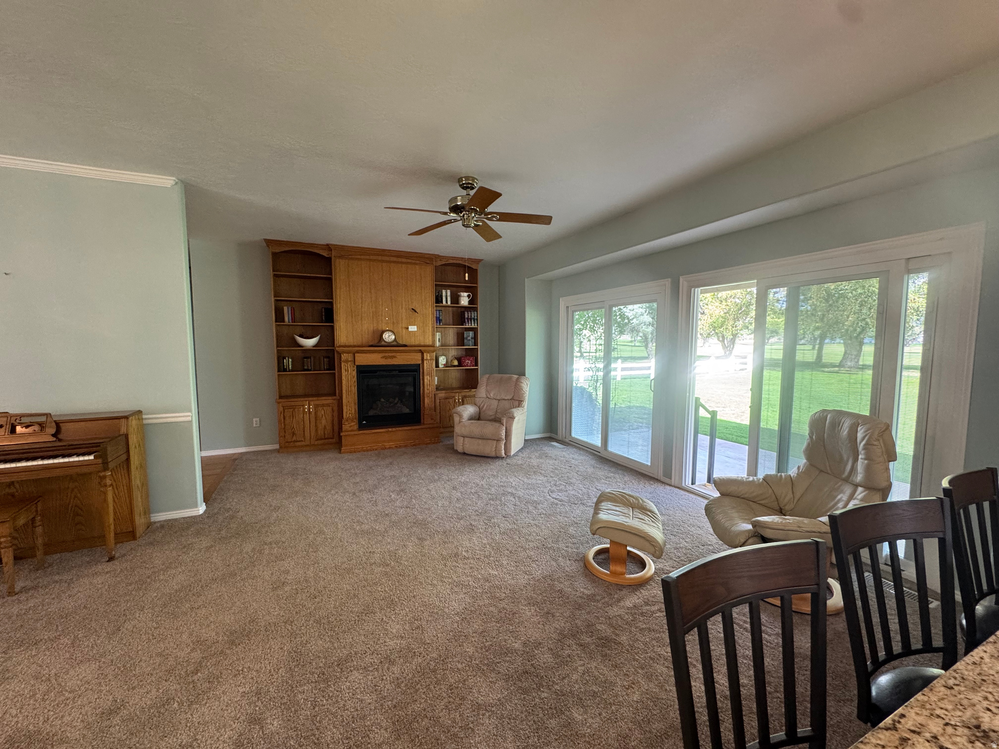 COUNTRY CLUB ESTATES - Residential