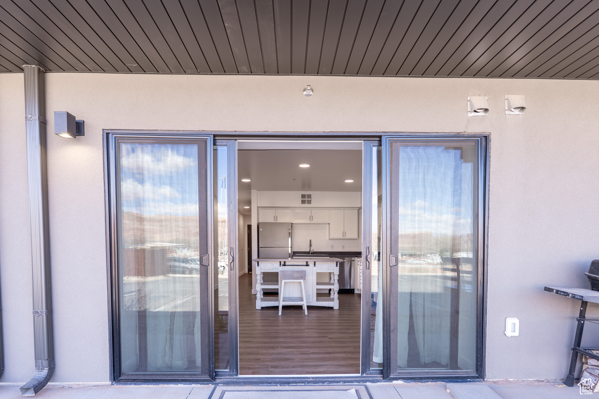 KANE CREEK CONDOS - Residential