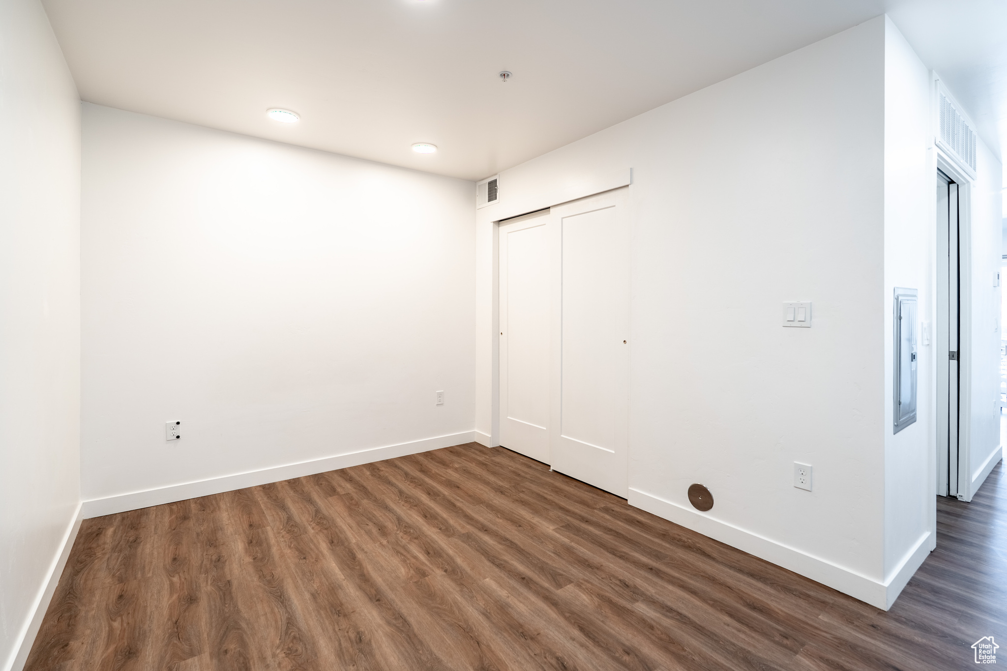 KANE CREEK CONDOS - Residential