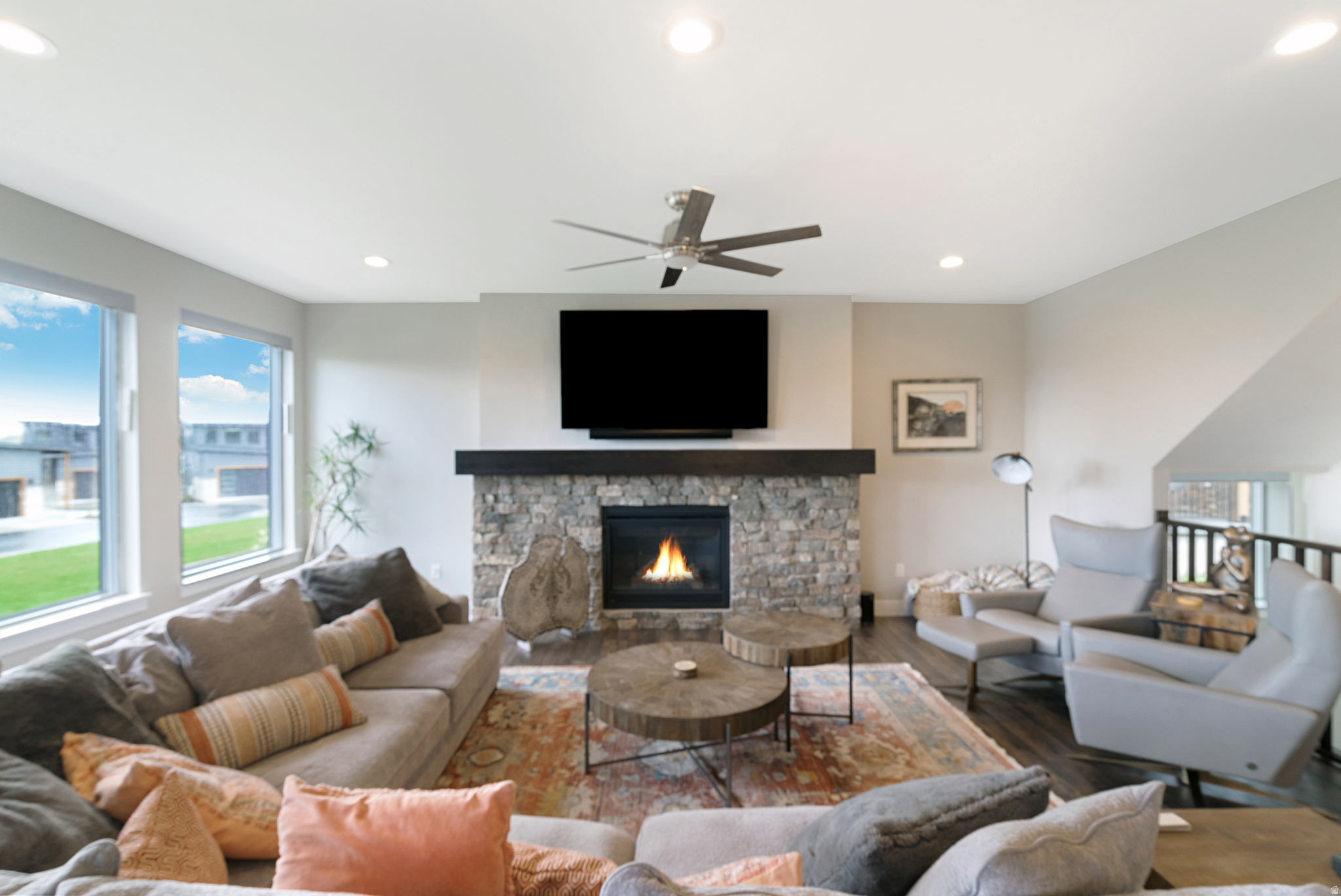 ESCAPES AT EDGEWATER - Residential