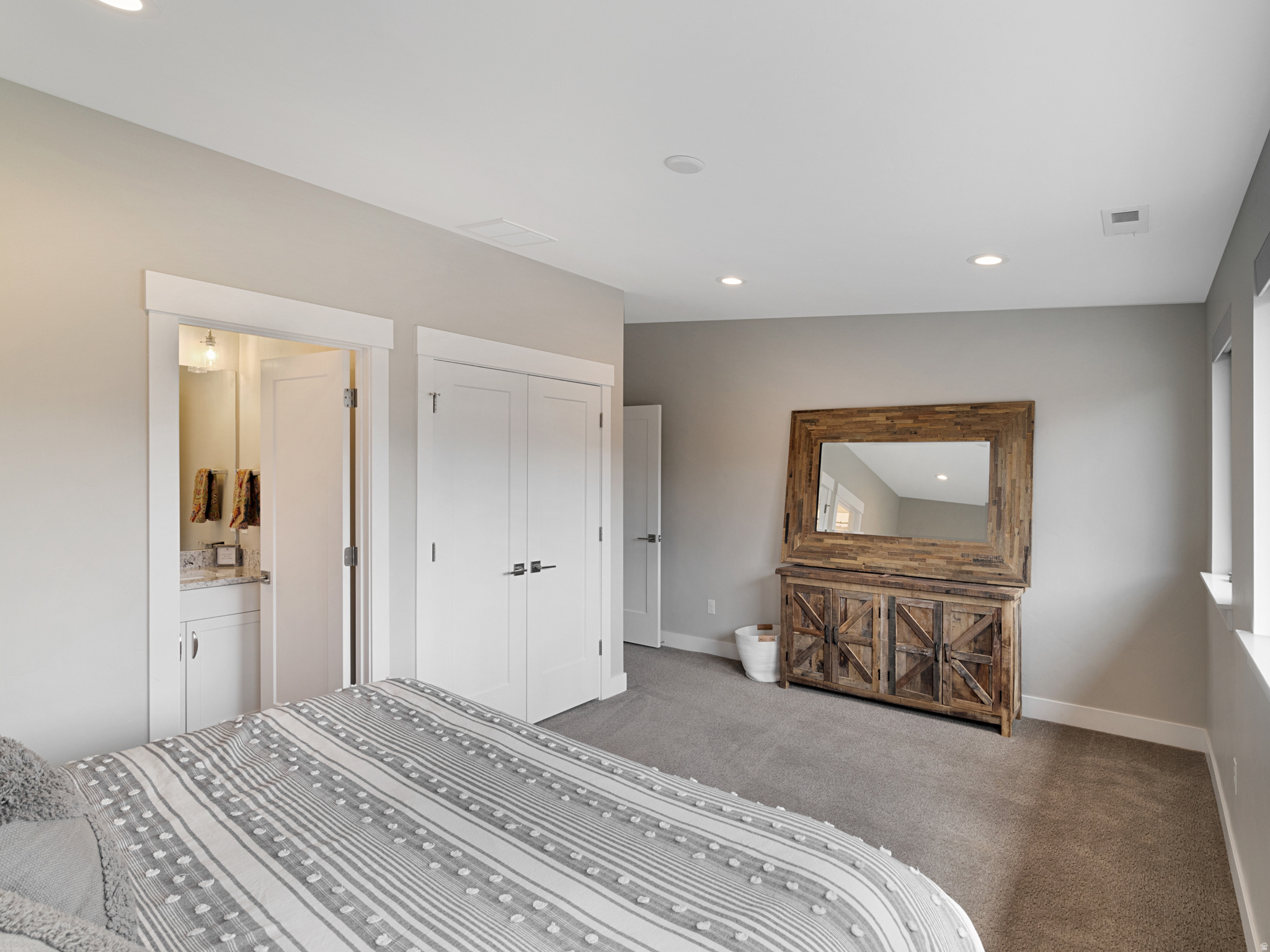 ESCAPES AT EDGEWATER - Residential