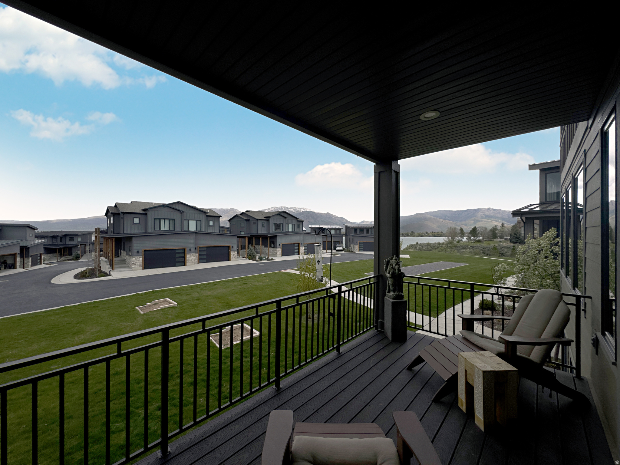 ESCAPES AT EDGEWATER - Residential