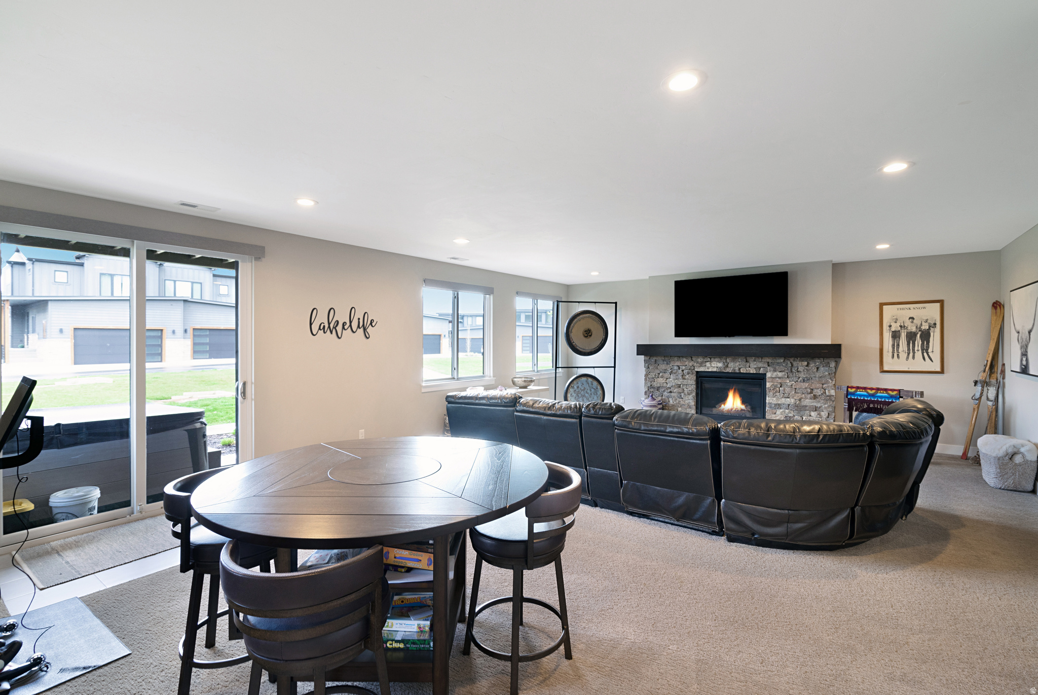 ESCAPES AT EDGEWATER - Residential