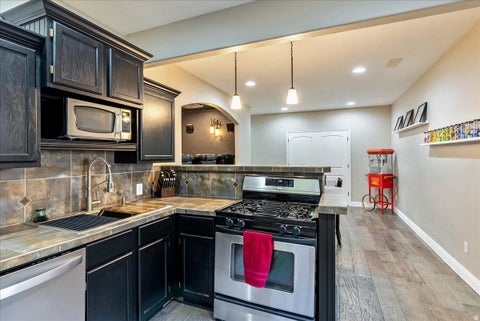 Tiny photo for 2187 E EAGLE CREST DR, Draper, UT 84020 (MLS # 2170433)