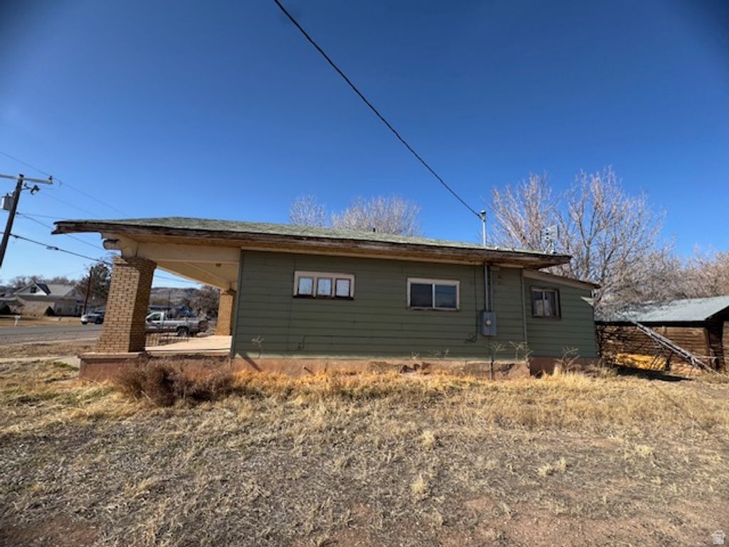 Photo of 273 E 100 S, Richfield, UT 84701 (MLS # 2136982)