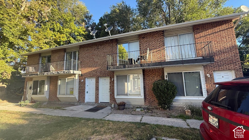 Photo of 1486 S 400 E #3, Salt Lake City, UT 84115 (MLS # 2187890)