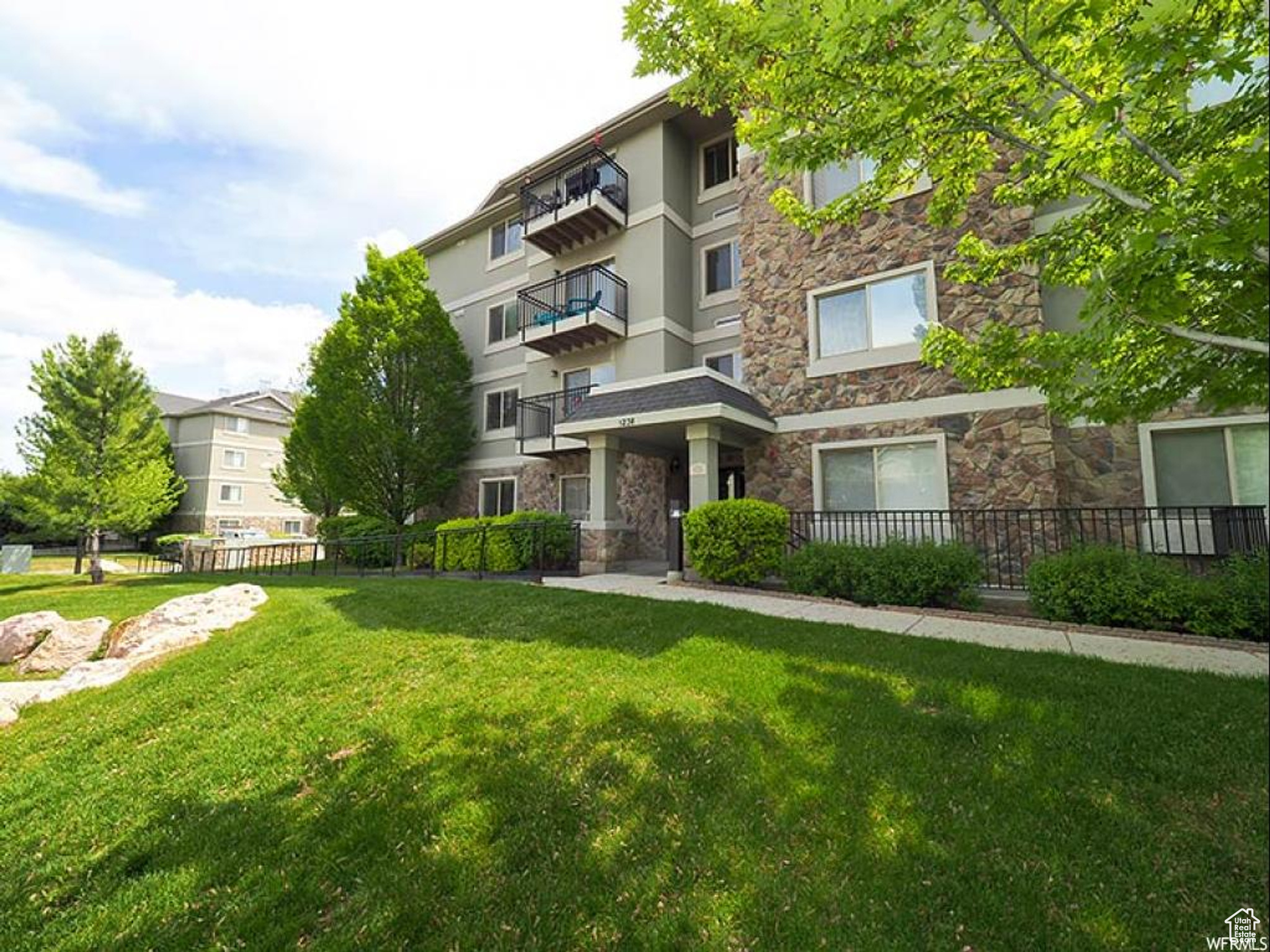 1230 E Privet Dr #214, Salt Lake City, Utah image 2