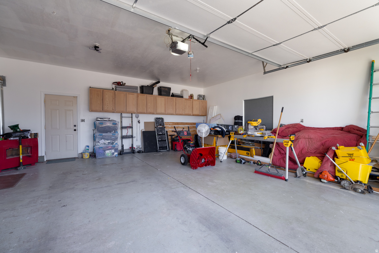 MEADOWBROOK PARK - Residential