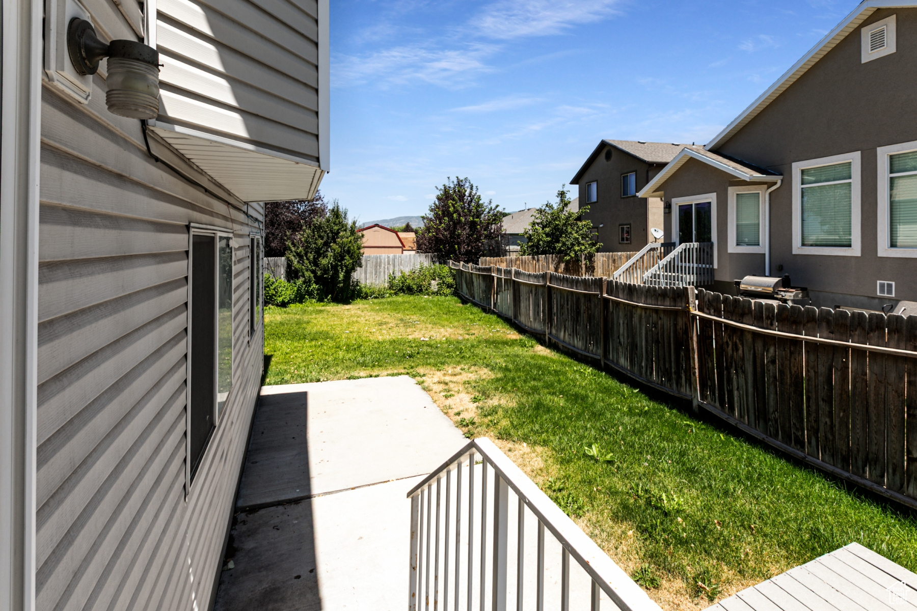 MOUNTAIN MEADOWS - Residential