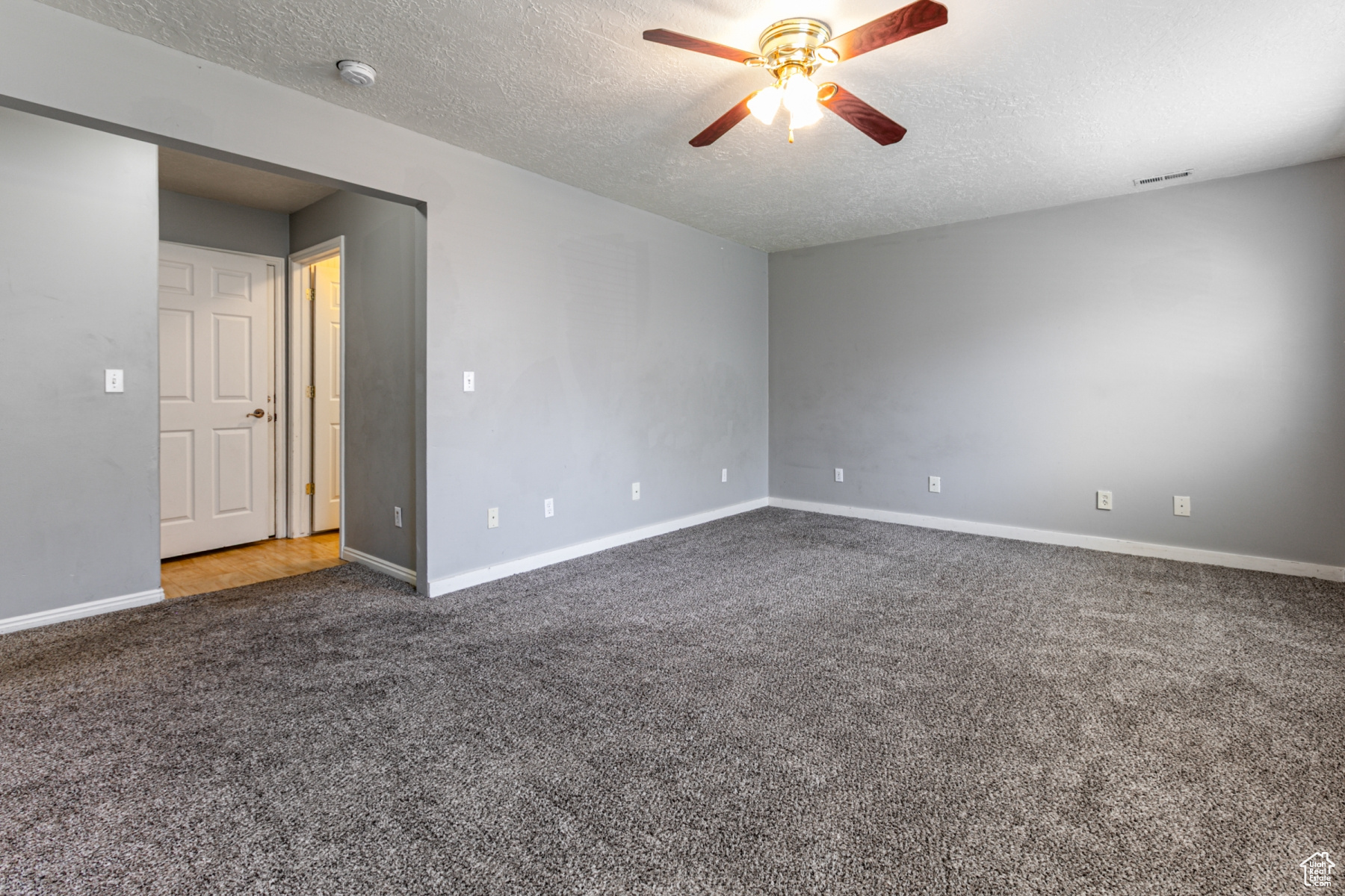 MOUNTAIN MEADOWS - Residential