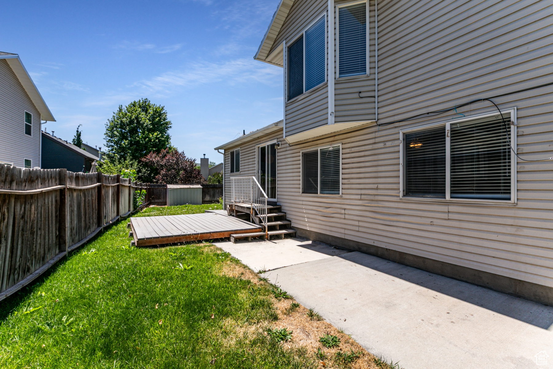 MOUNTAIN MEADOWS - Residential