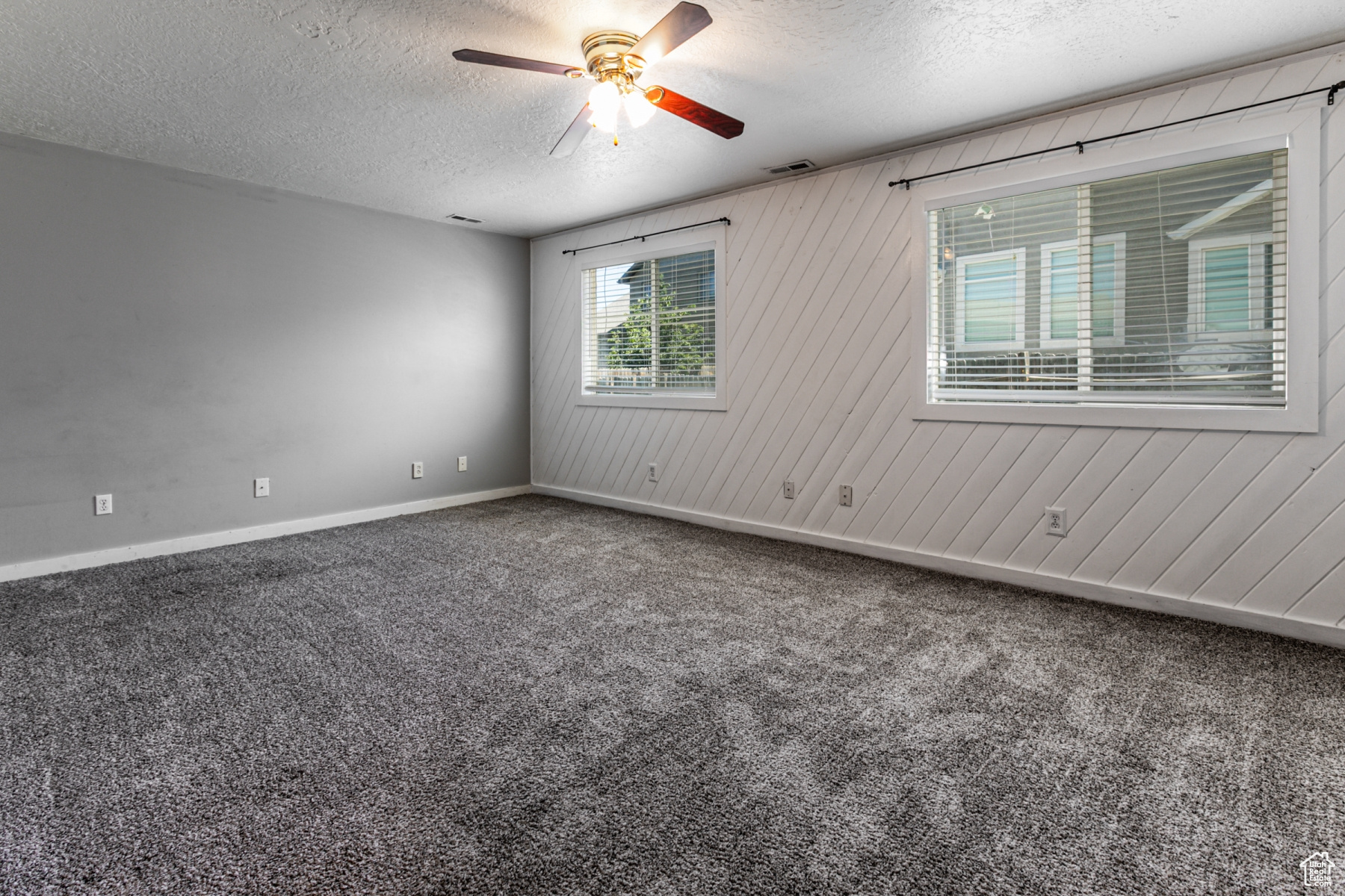 MOUNTAIN MEADOWS - Residential